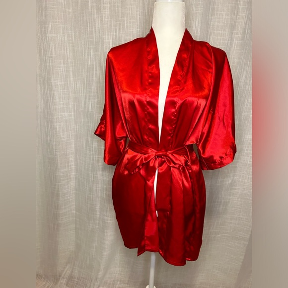 FREDERICK'S OF HOLLYWOOD RED SATIN SILK ROBE - Picture 7 of 12